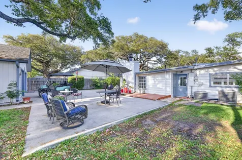 307 N 4th Street Fulton TX 78358