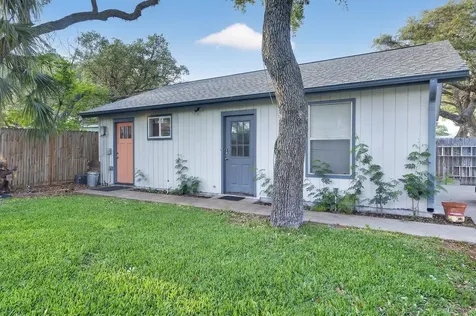 307 N 4th Street Fulton TX 78358