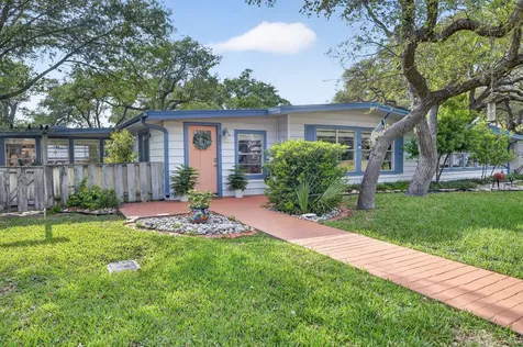 307 N 4th Street Fulton TX 78358