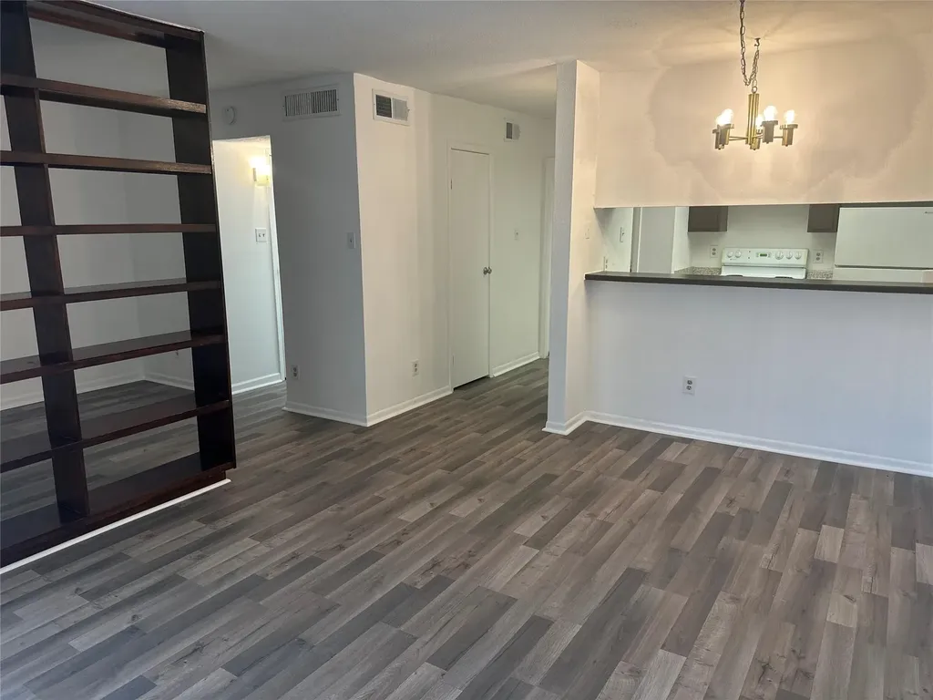 2814 S Bartell Drive 13 Houston TX 77054