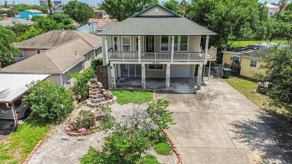 5723 Stewart Avenue Galveston TX 77551
