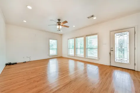 5723 Stewart Avenue Galveston TX 77551