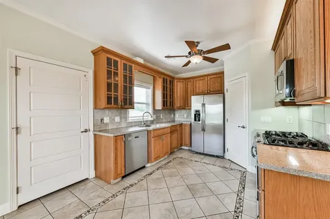 5723 Stewart Avenue Galveston TX 77551