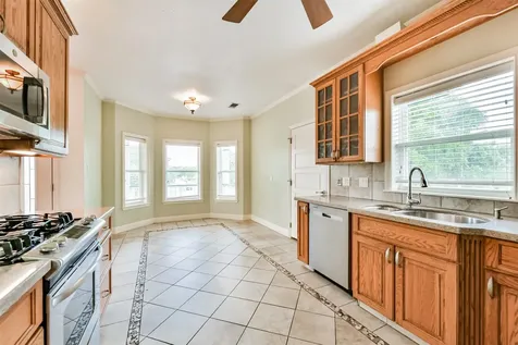 5723 Stewart Avenue Galveston TX 77551