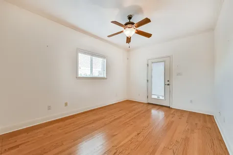 5723 Stewart Avenue Galveston TX 77551