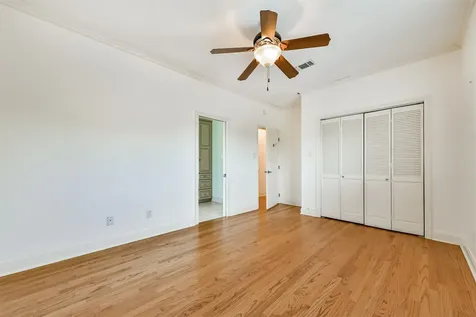 5723 Stewart Avenue Galveston TX 77551