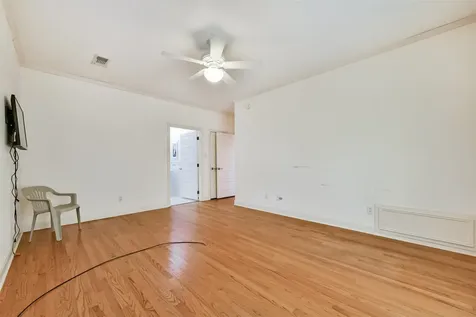 5723 Stewart Avenue Galveston TX 77551