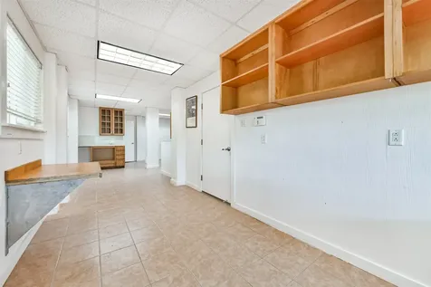 5723 Stewart Avenue Galveston TX 77551