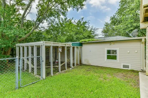 5723 Stewart Avenue Galveston TX 77551