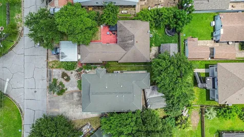 5723 Stewart Avenue Galveston TX 77551