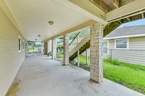 5723 Stewart Avenue Galveston TX 77551