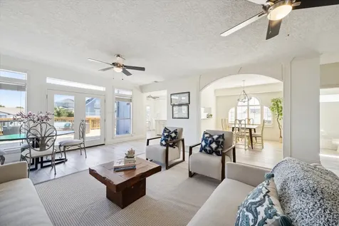 210 Easterly Tiki Island TX 77554