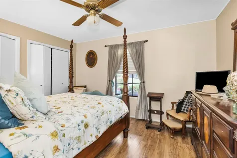 2117 Bershire Drive Huntsville TX 77340