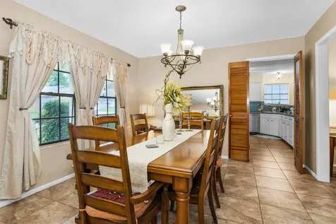 2117 Bershire Drive Huntsville TX 77340