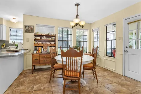 2117 Bershire Drive Huntsville TX 77340