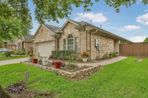 2310 Messina Drive Pearland TX 77581