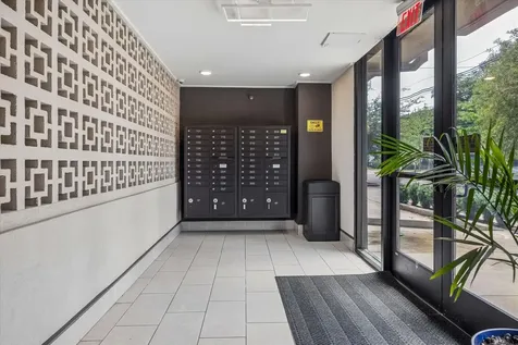 4819 Caroline Street 104 Houston TX 77004
