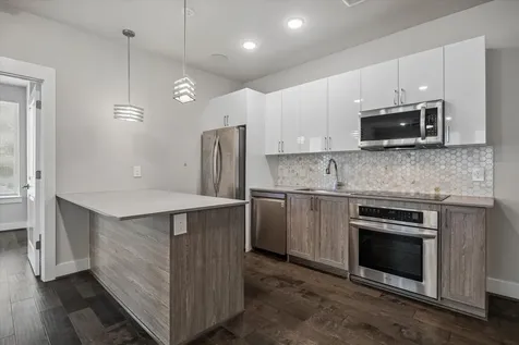 4819 Caroline Street 104 Houston TX 77004