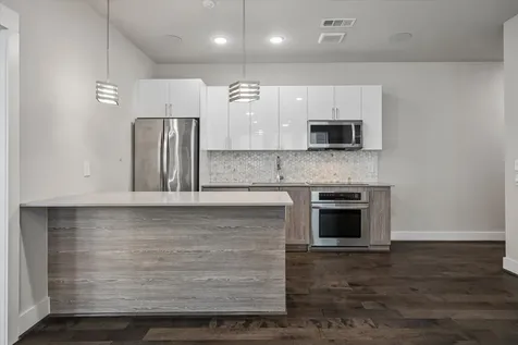 4819 Caroline Street 104 Houston TX 77004