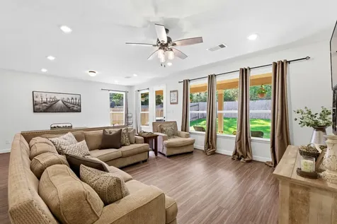 3965 Eagle Nest Lake Lane Magnolia TX 77354