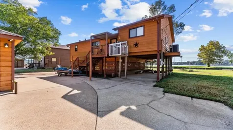 10 Shady Oaks Drive Huntsville TX 77320