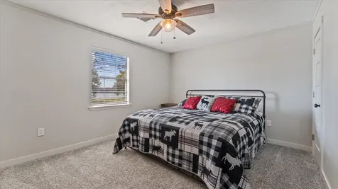10 Shady Oaks Drive Huntsville TX 77320