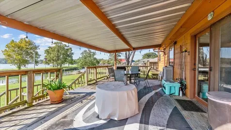 10 Shady Oaks Drive Huntsville TX 77320