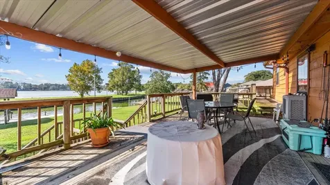 10 Shady Oaks Drive Huntsville TX 77320