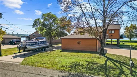 10 Shady Oaks Drive Huntsville TX 77320