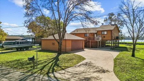 10 Shady Oaks Drive Huntsville TX 77320