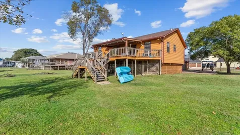 10 Shady Oaks Drive Huntsville TX 77320