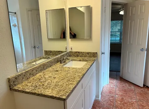 446 Capehill Drive Houston TX 77598