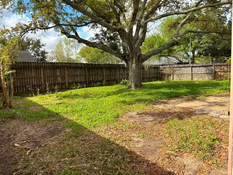 446 Capehill Drive Houston TX 77598