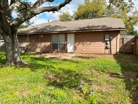446 Capehill Drive Houston TX 77598