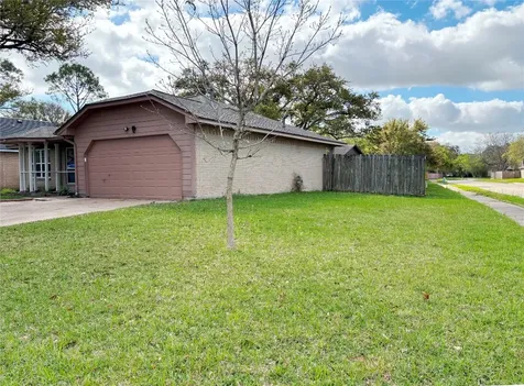 446 Capehill Drive Houston TX 77598