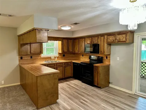 202 Spring Creek Loop Livingston TX 77351