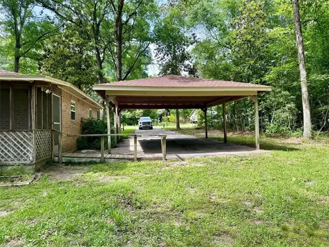 202 Spring Creek Loop Livingston TX 77351