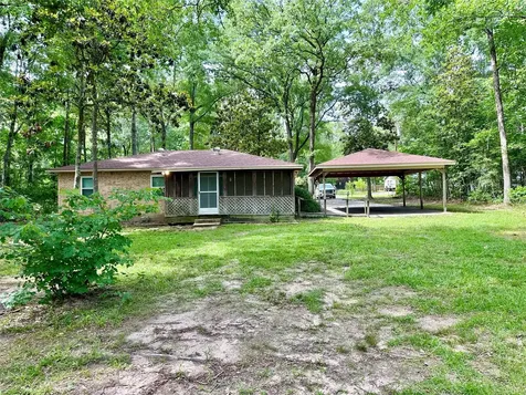 202 Spring Creek Loop Livingston TX 77351