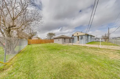13034 Emporia Street Houston TX 77015
