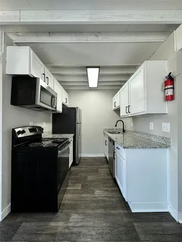 5110 Azalea Trace Drive 1703 Houston TX 77066