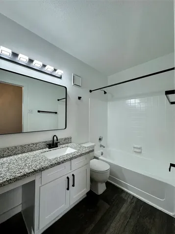 5110 Azalea Trace Drive 1703 Houston TX 77066
