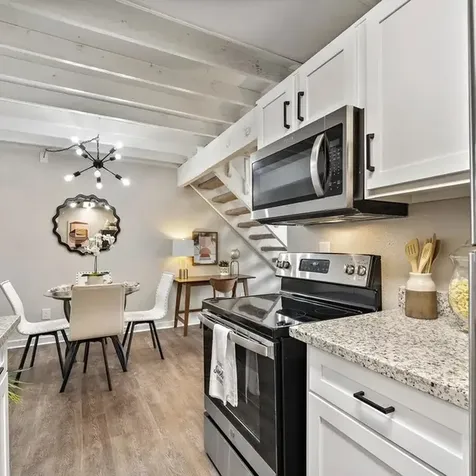 5110 Azalea Trace Drive 1703 Houston TX 77066
