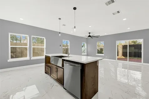 6605 Apollo Street Houston TX 77091