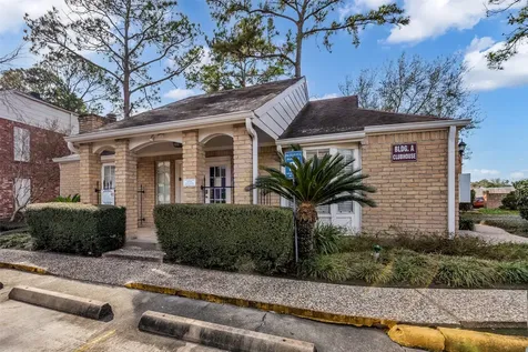 2800 Jeanetta Street 610 Houston TX 77063