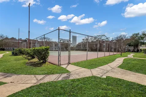 2800 Jeanetta Street 610 Houston TX 77063
