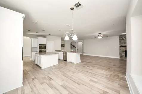 143 W Wading Pond Circle Tomball TX 77375