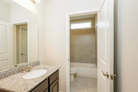 1538 Lakeland Circle Rosharon TX 77583