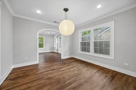 2108 White Oak Drive Houston TX 77009