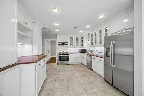 2108 White Oak Drive Houston TX 77009