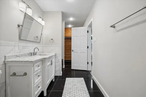 2108 White Oak Drive Houston TX 77009